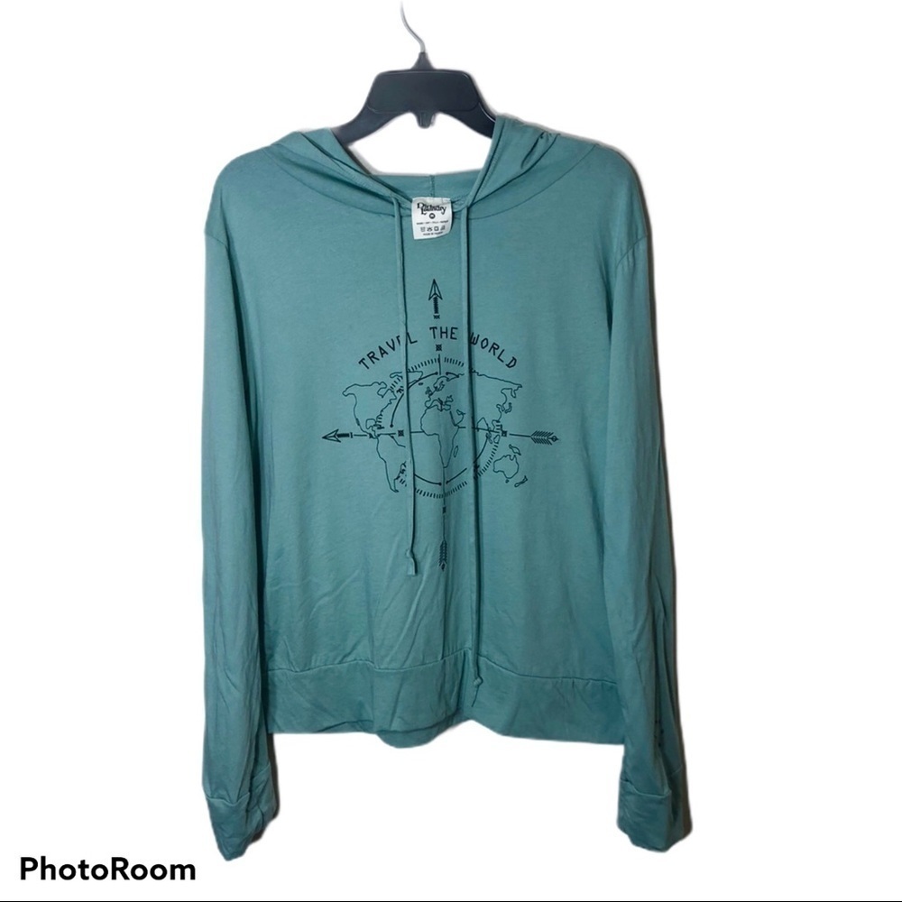 Dirtee Laundry Travel The World Hooded Shirt NWT Medium